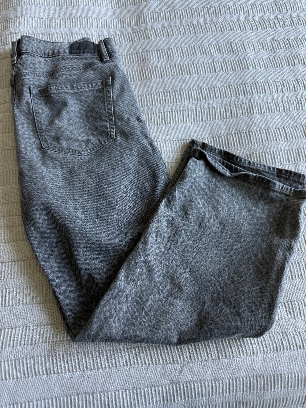 American Eagle Wide Leg Pants Gray Animal Print Size 6